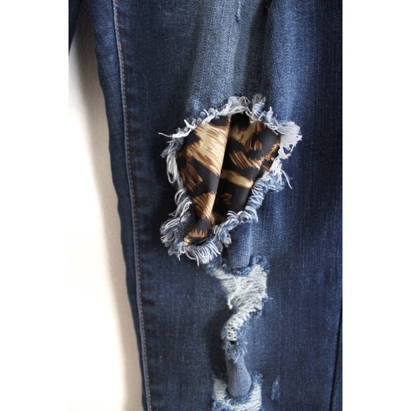 KanCan MidRise Leopard Patch Skinny Jeans 15 31 (12) Preowned - Picture 4 of 16